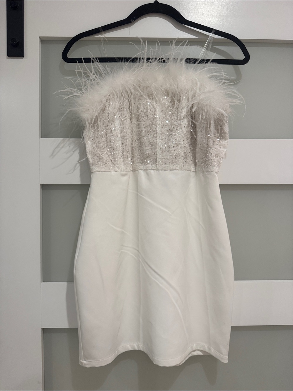 Bridal little White Feather-Trim Sequin Dress